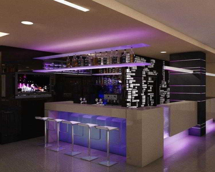 Q Hotel Plus Wrocław Buitenkant foto