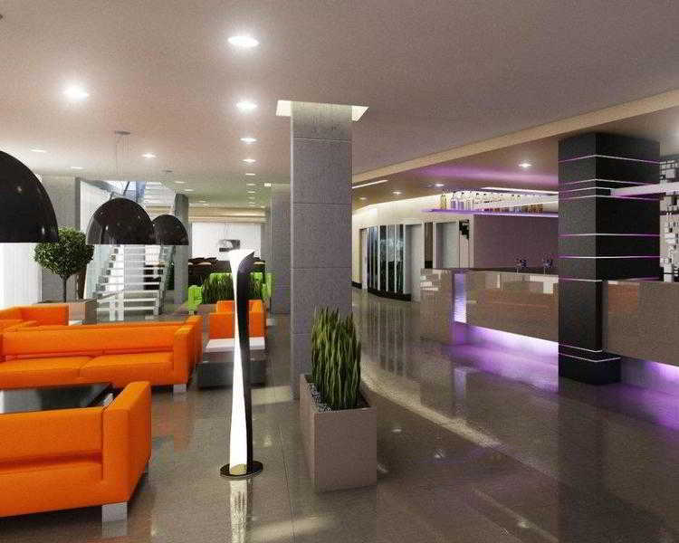 Q Hotel Plus Wrocław Buitenkant foto